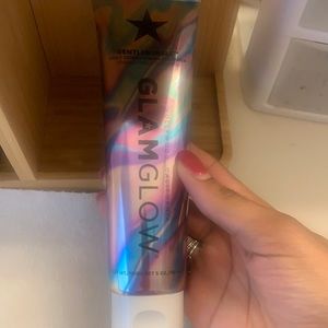 Brand new Glam Glow facial cleanser